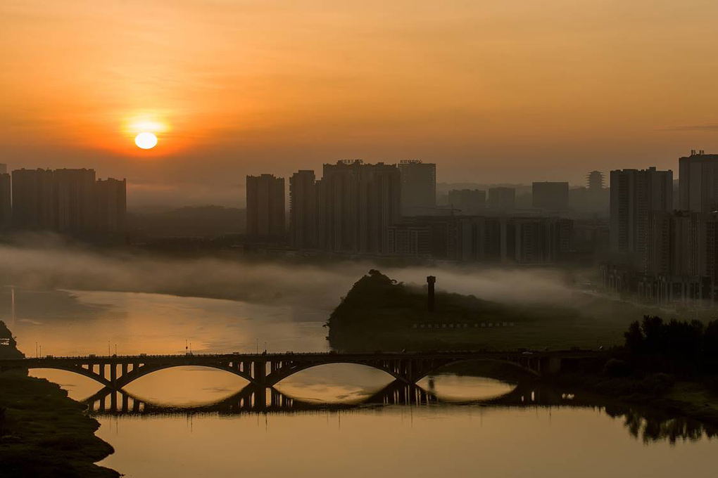 集團簡介